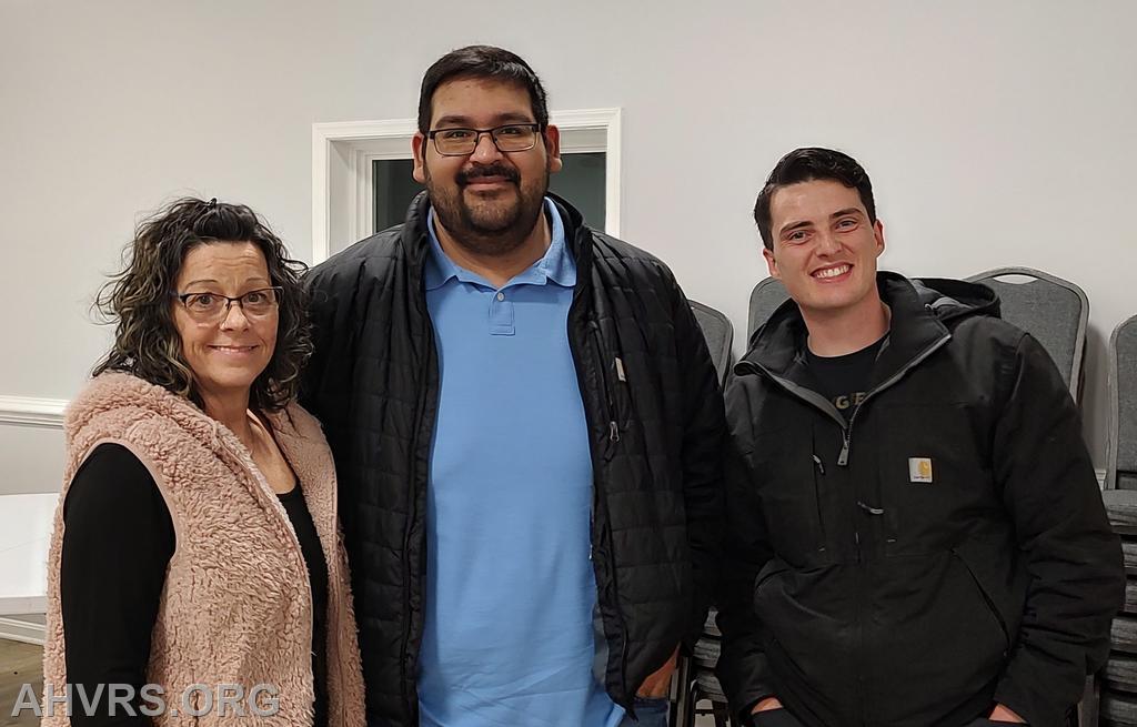 Jodi, Sergio, Logan