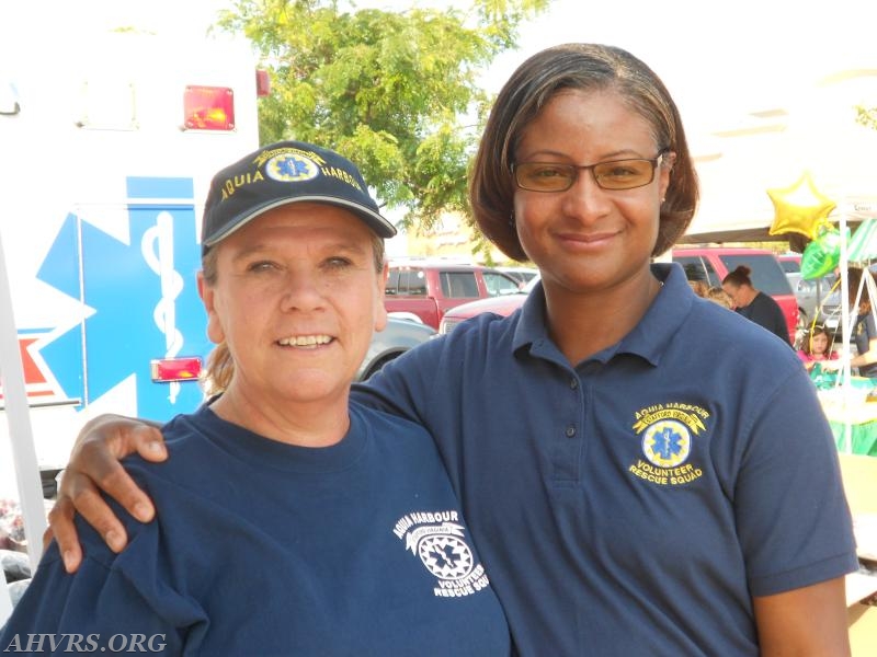 Roxanne  and Ericka
NNO 2014