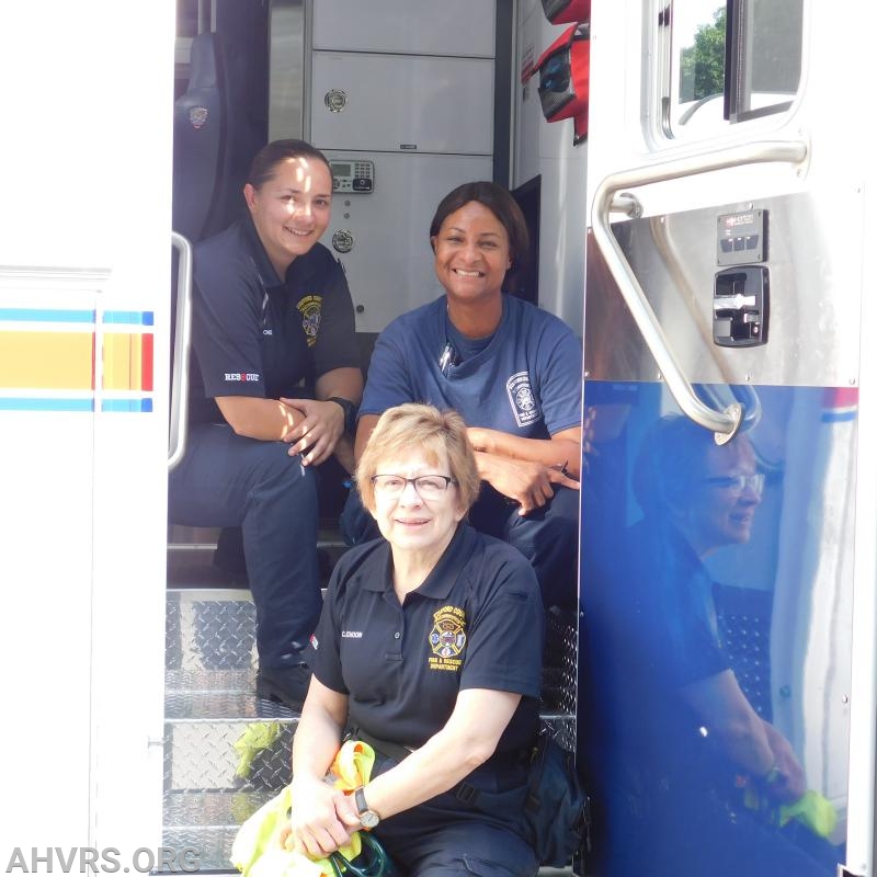 duty crew: Stephanie, Erick and Chris