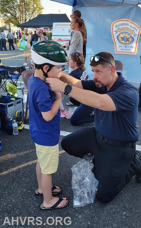 Mike, NNO